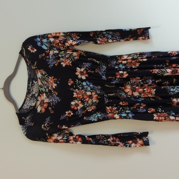 Lulu's floral print long sleeve midi dress - Picture 3 of 6